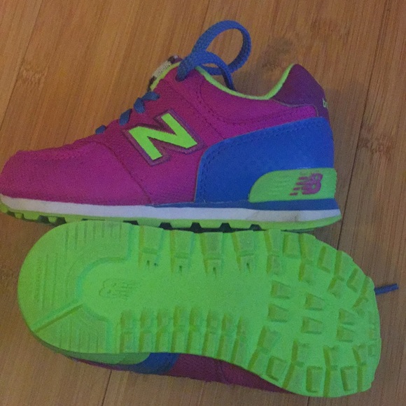 New Balance 574 toddler size 7 - Picture 2 of 4